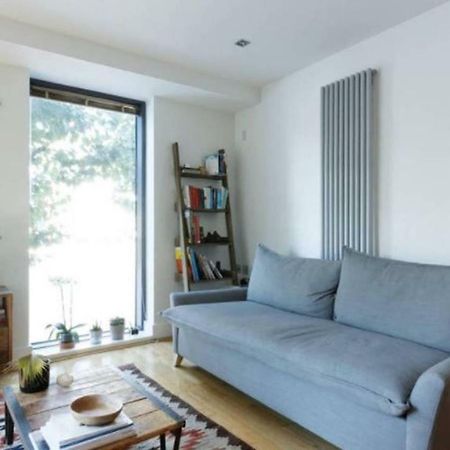 Peaceful Modern 2 Bedroom Flat With Water Views London Luaran gambar