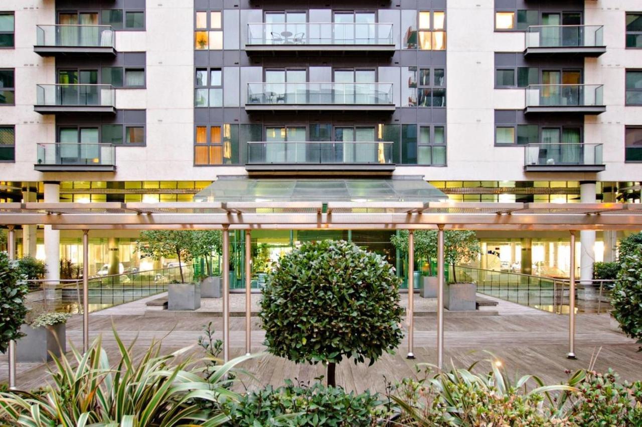Peaceful Modern 2 Bedroom Flat With Water Views London Luaran gambar