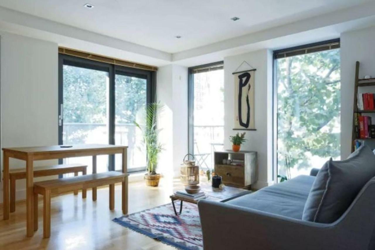 Peaceful Modern 2 Bedroom Flat With Water Views London Luaran gambar
