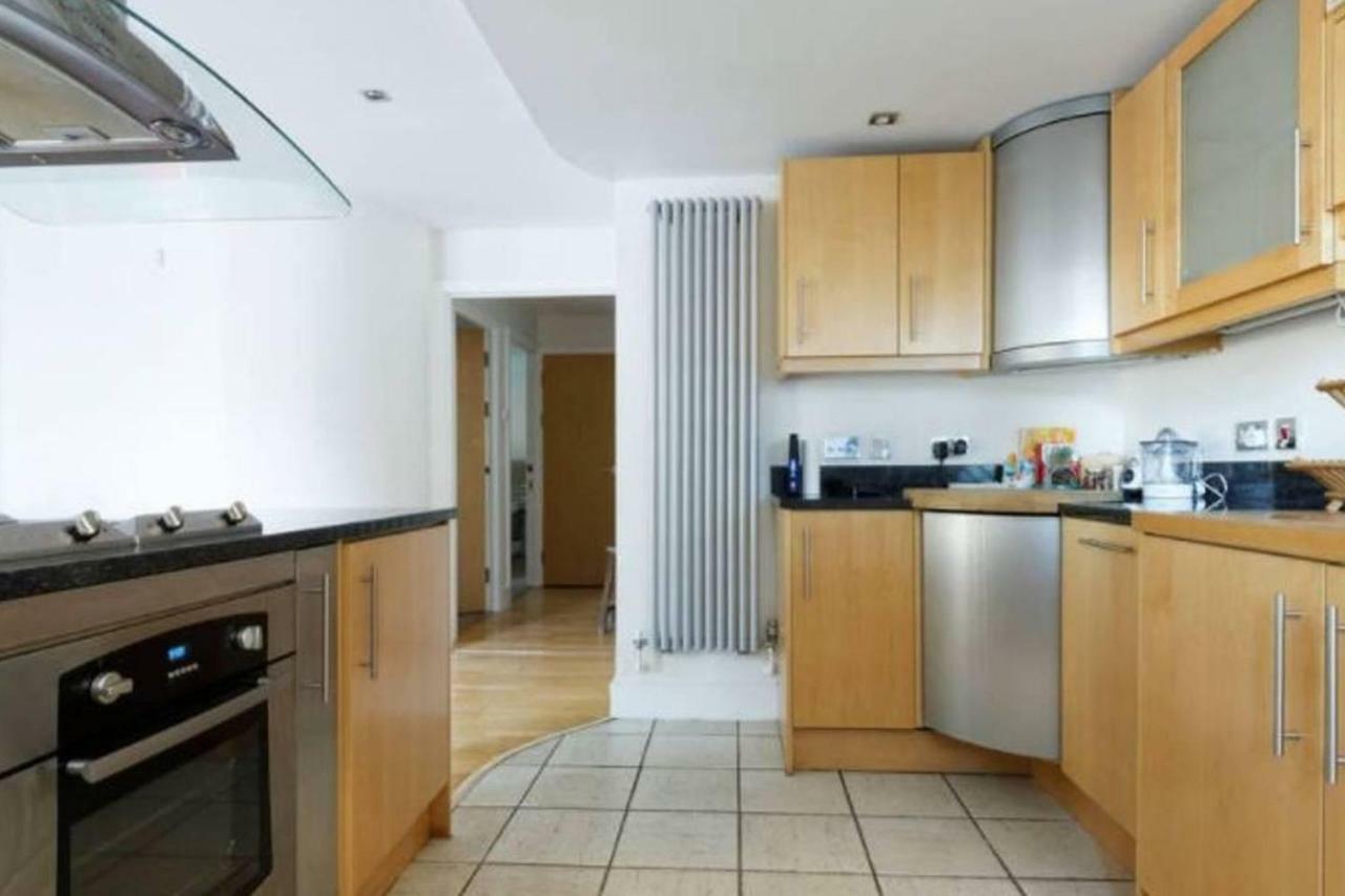 Peaceful Modern 2 Bedroom Flat With Water Views London Luaran gambar