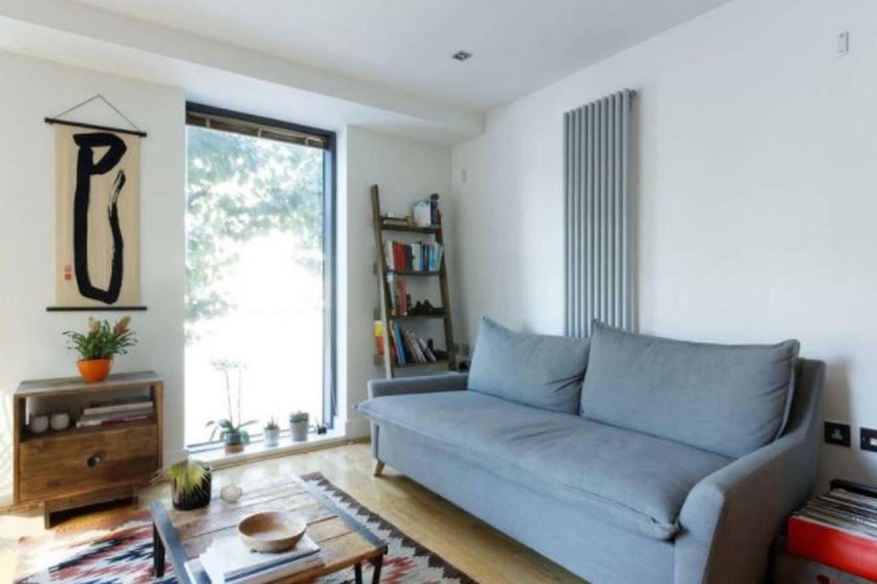 Peaceful Modern 2 Bedroom Flat With Water Views London Luaran gambar